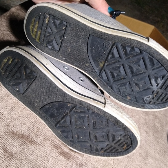 Boys converse shoes - Picture 3 of 3